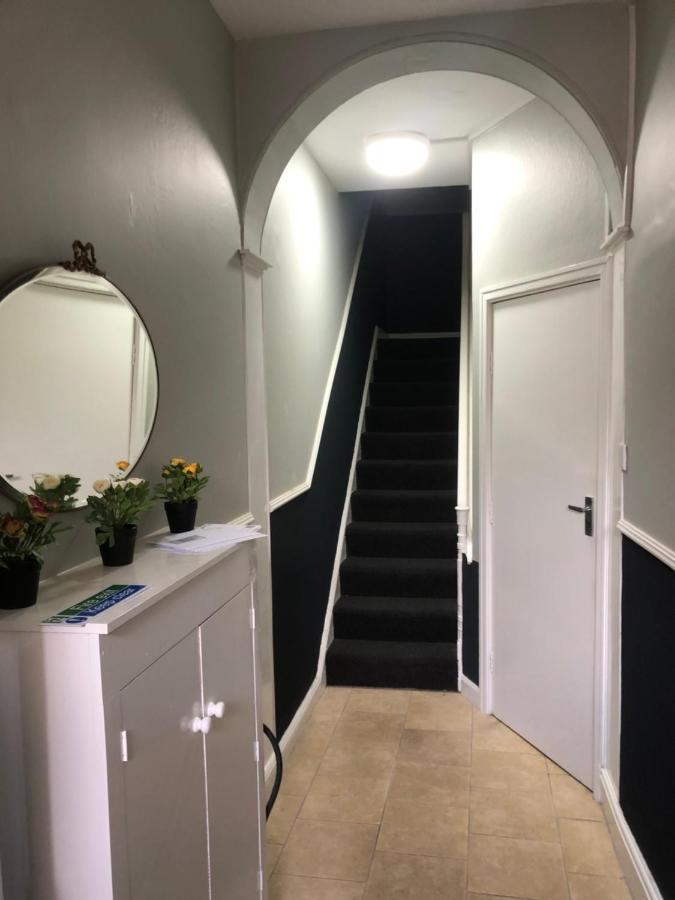 Granby House Holiday Apartments, Apartment 2, In The Old Town, Free On Street Parking Included Scarborough Dış mekan fotoğraf